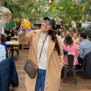 Meet your Posher, Danielle